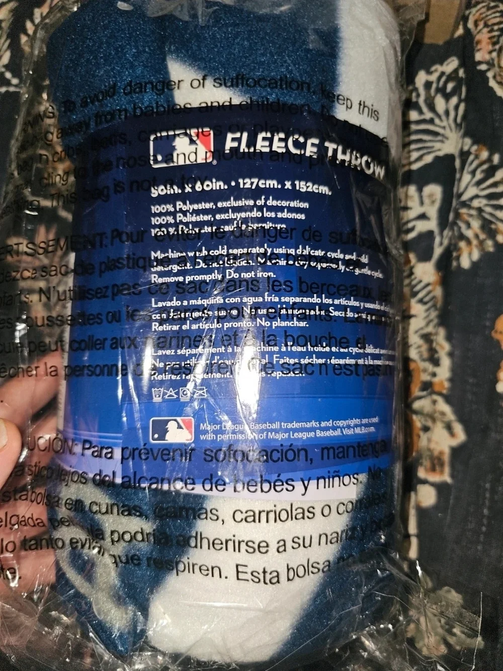 MLB New York Yankees Blue and White Fleece Throw